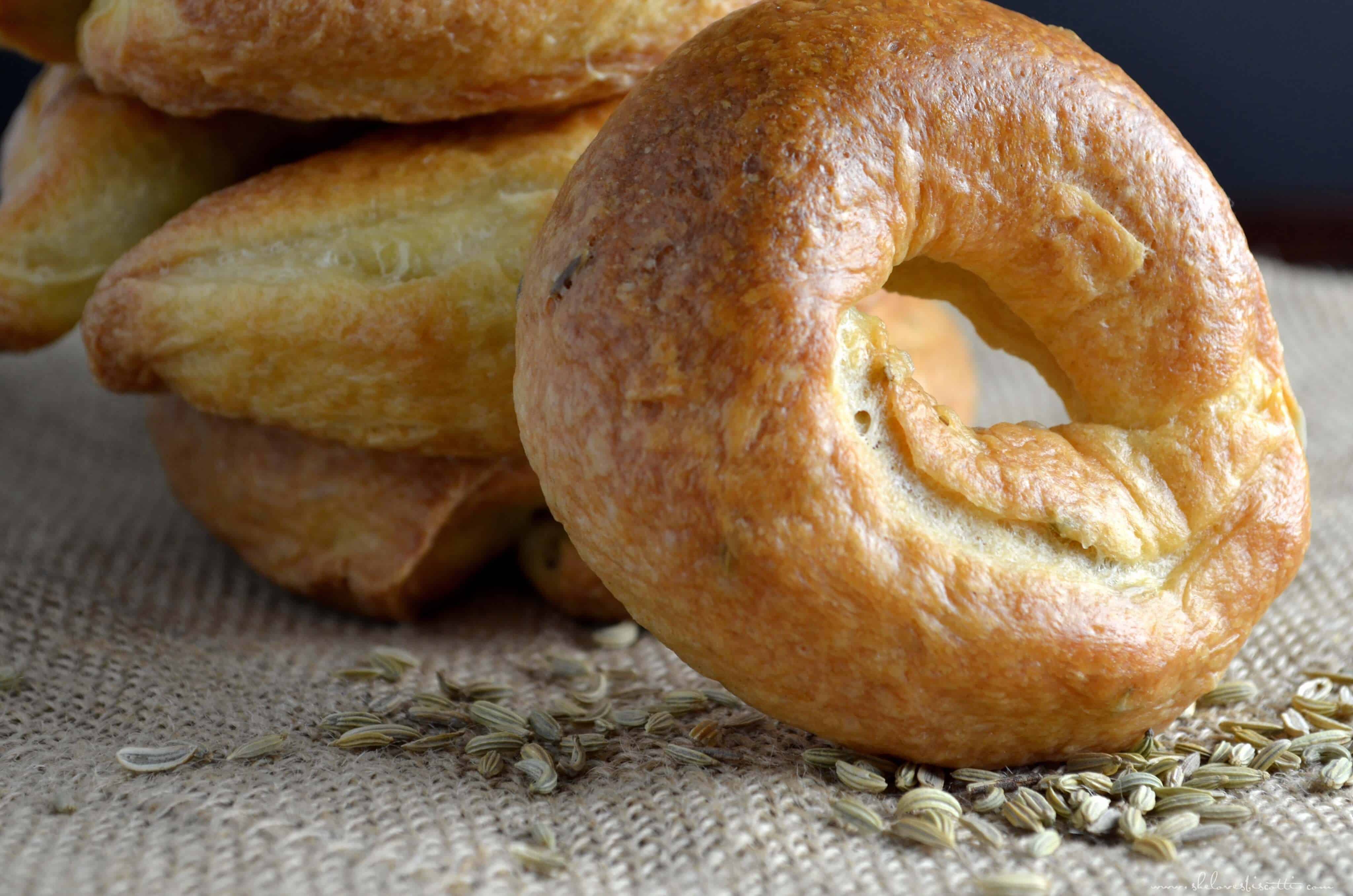 Dad's Favorite Fennel Taralli