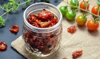 Sun dried Cherry Tomatoes: An easy DIY recipe