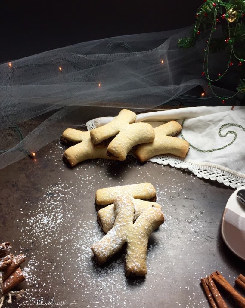 Spiced Italian Christmas Fig Cookies