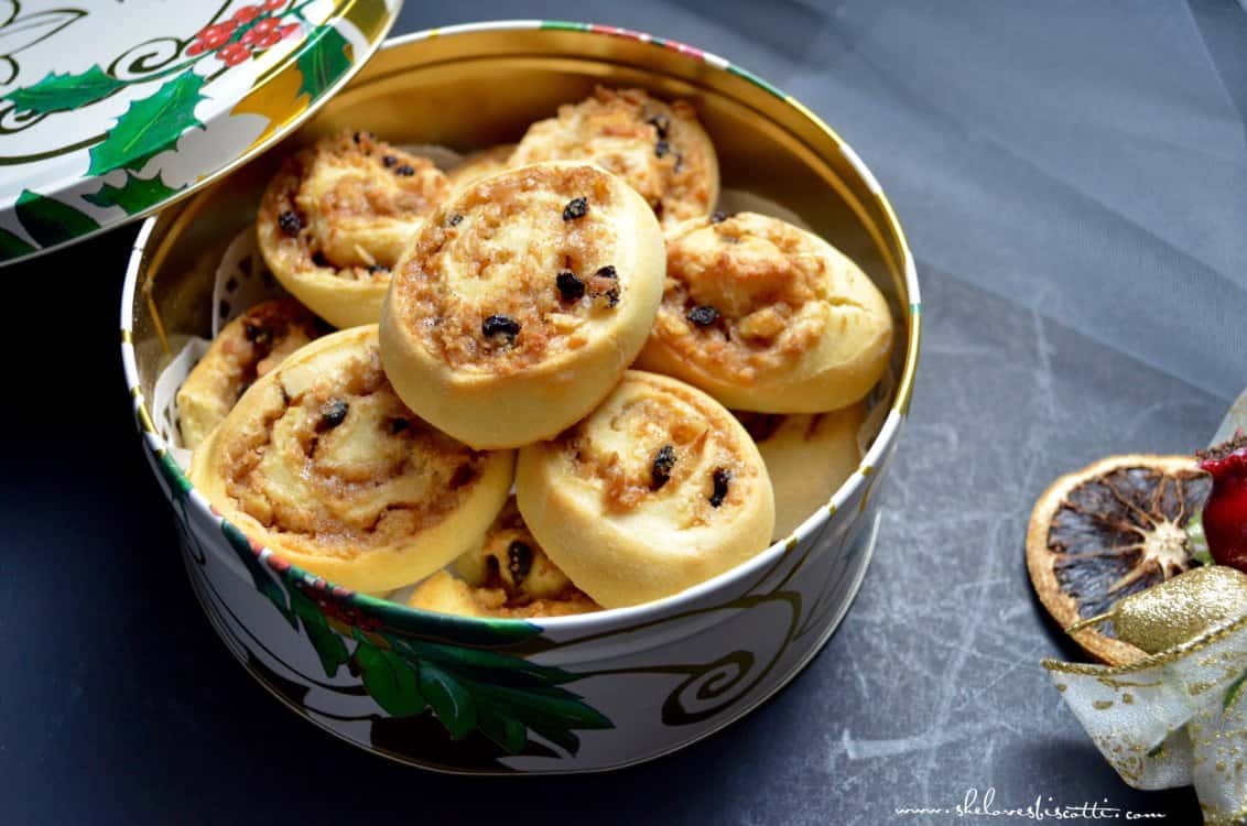 A cannister of the pets de souet cookies is shown.