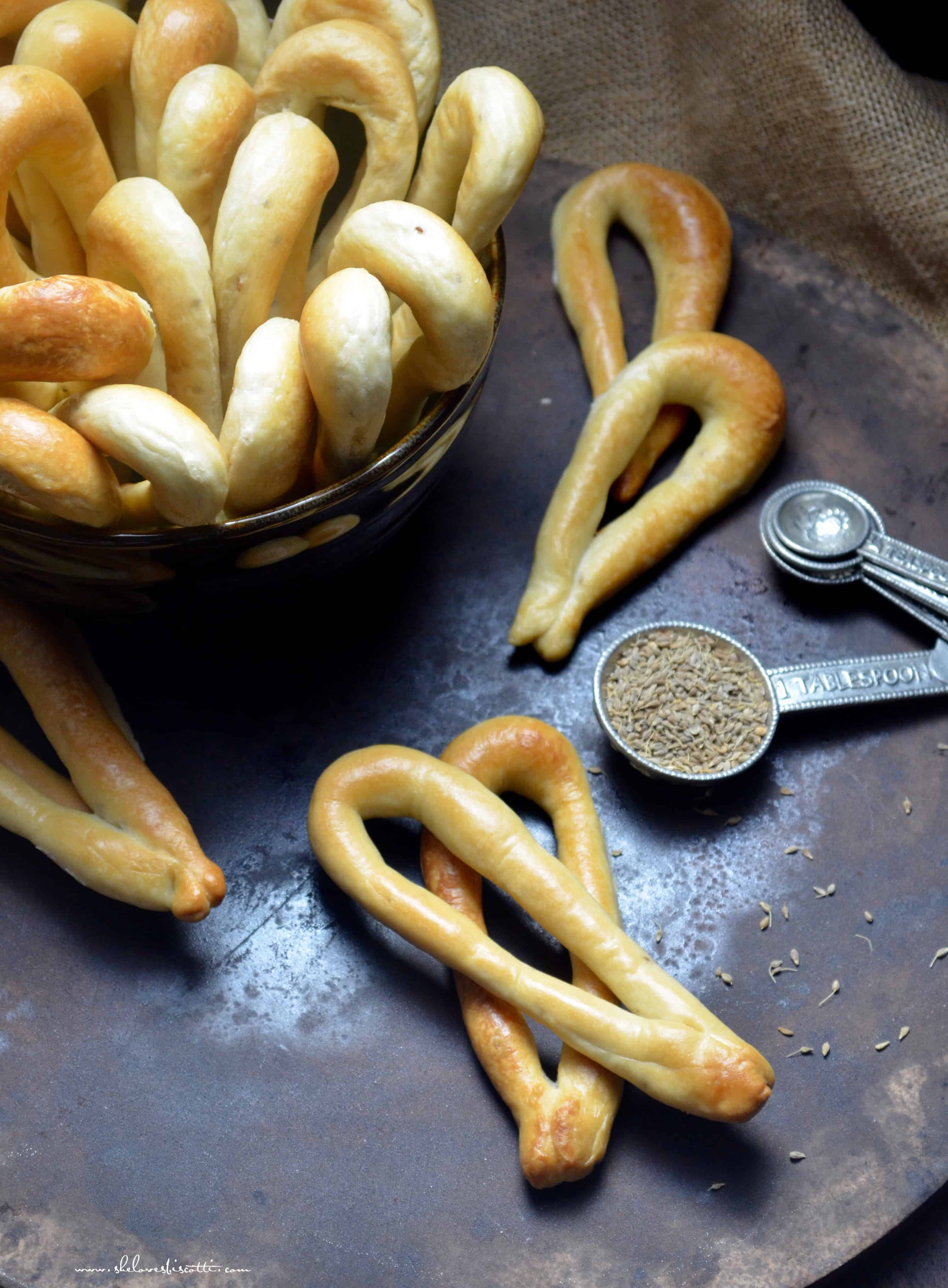 An overhead photo of taralli. 