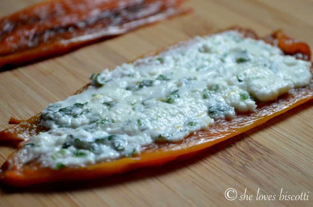 Roasted Bell Pepper Goat Cheese Bites #SundaySupper