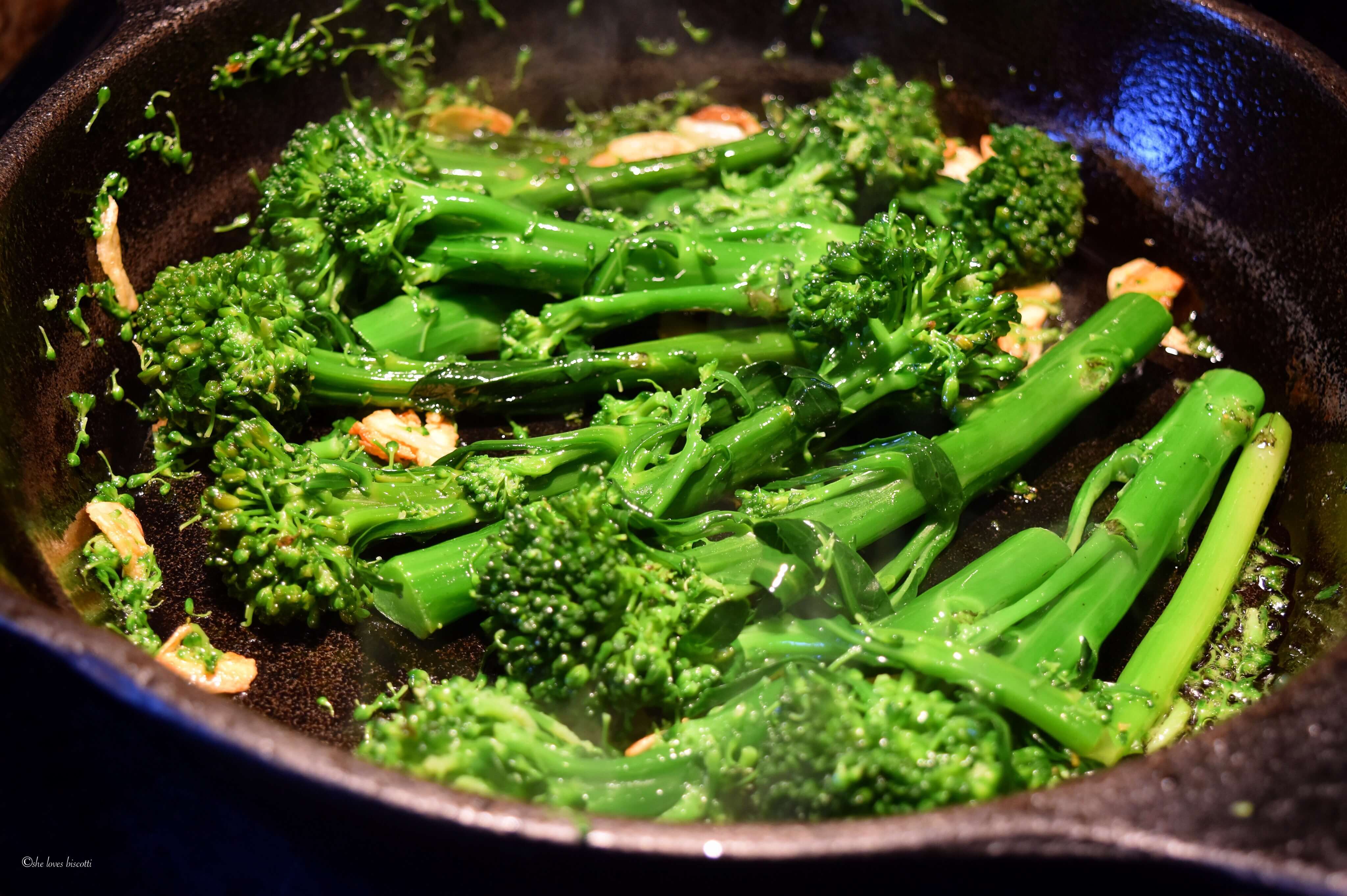 Easy Garlicky Sauteed Broccolini She loves biscotti