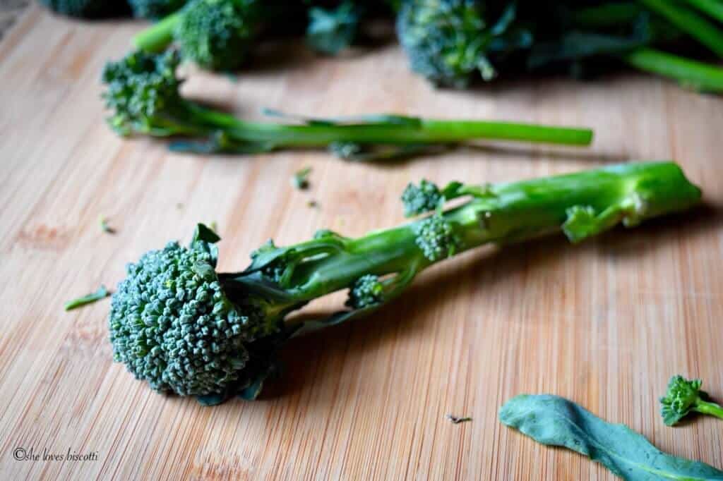 Easy Garlicky Sauteed Broccolini