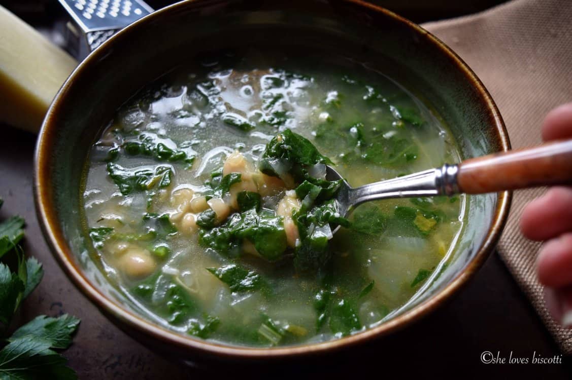 A big bowl of Easy White Kidney Bean and Spinach Soup.