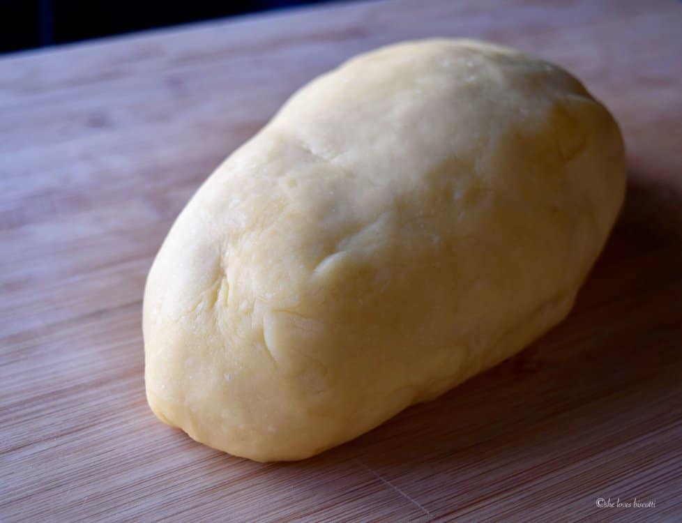 Round ball of taralli dough.