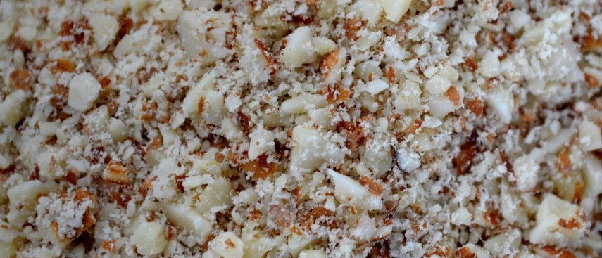 The coarse texture of the almonds required for the Mostaccioli di Mamma.