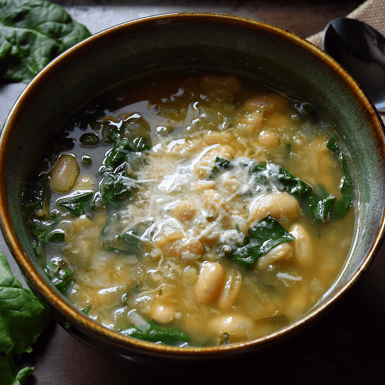 Easy White Kidney Bean and Spinach Soup - She Loves Biscotti