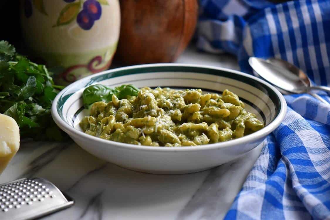 A plate of pasta.