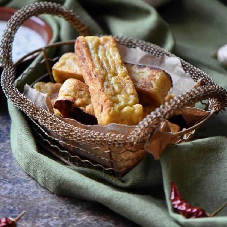 Healthy Sicilian panelle in a basket.