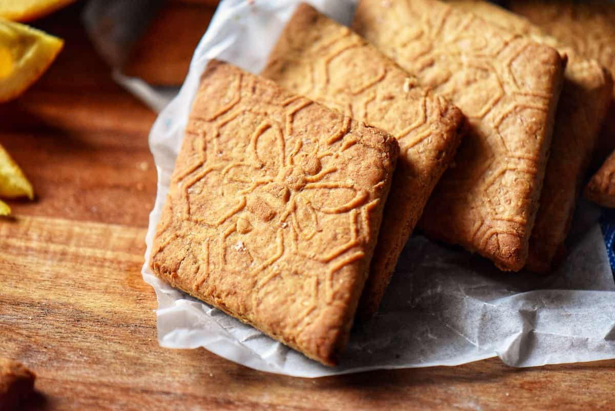 Whole wheat cookies are placed in two stacks.