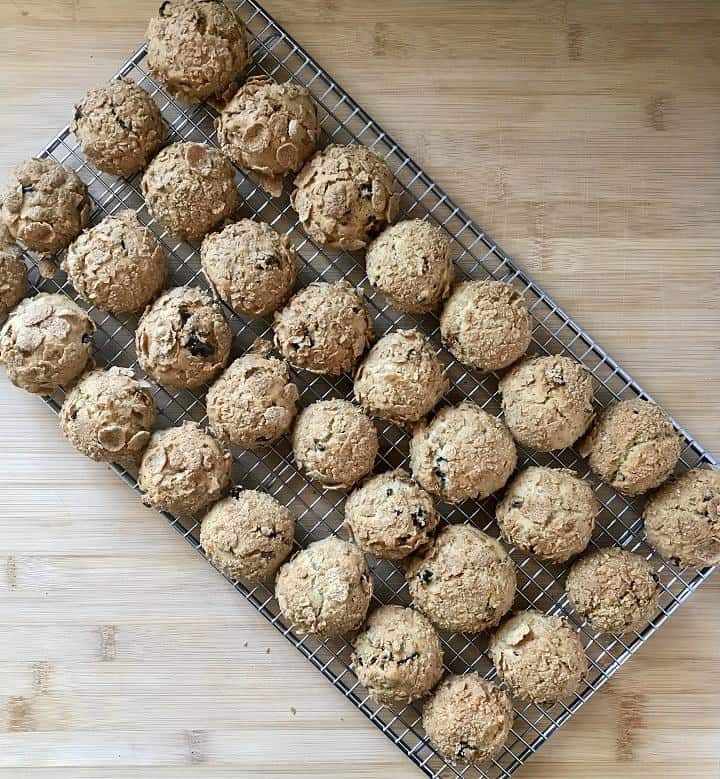 Cookies on a cooling rack.