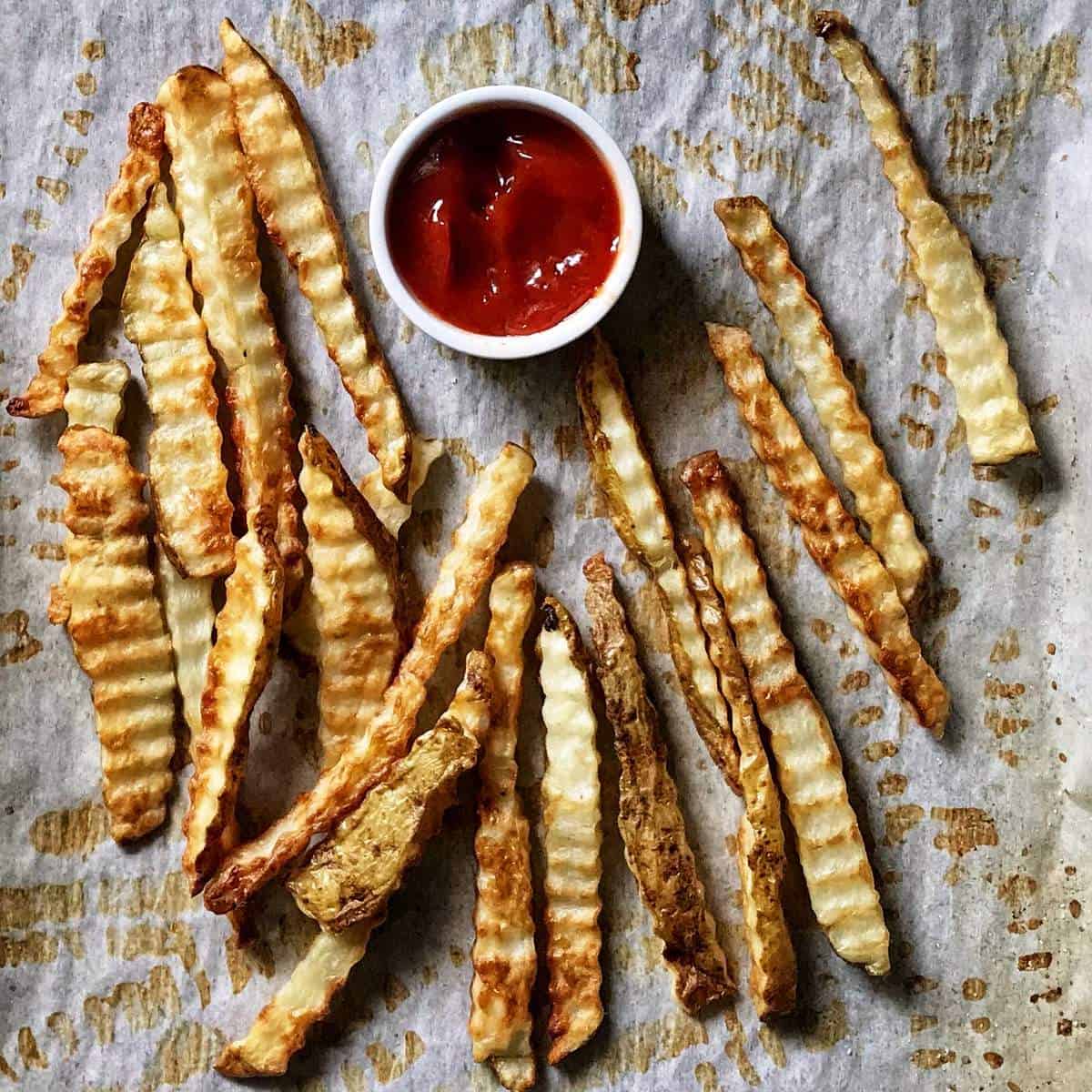Homemade Crinkle Cut Fries - Elephantastic Vegan