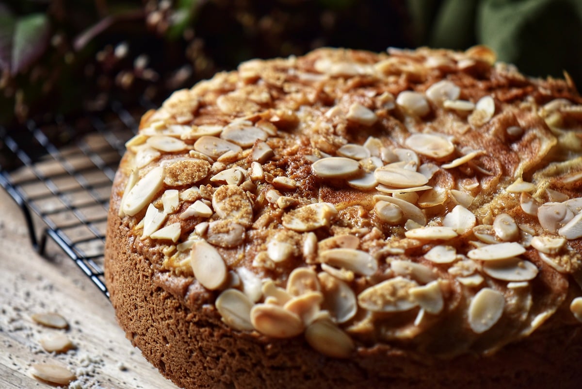 A close up of the streusel topping with sliced almonds.