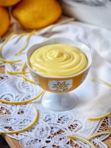 Italian pastry cream in a bowl.