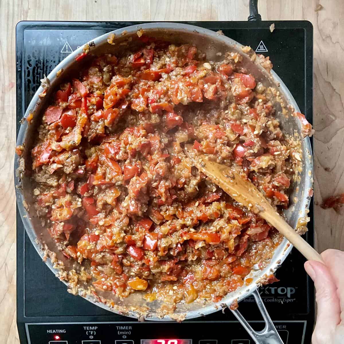 The hot pepper mixture in a saucepan.