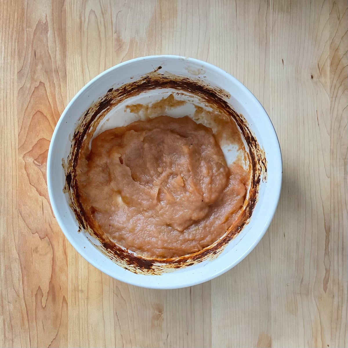 Making apple butter in the oven requires a casserole dish.