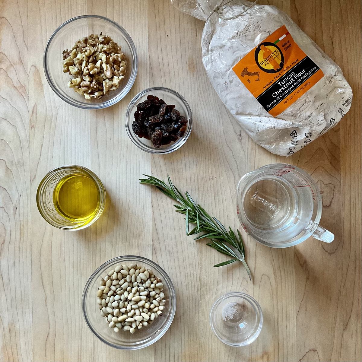 The ingredients to make a Tuscan cake.