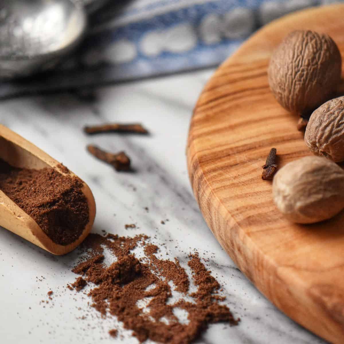 Texture of a homemade allspice blend made from pantry spices.