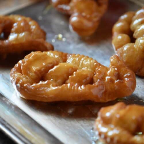A festive looking platter of honey drenched Caragnoli.