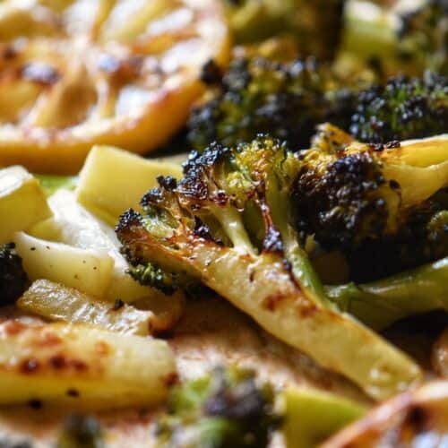 A healthy serving of oven roasted broccoli.