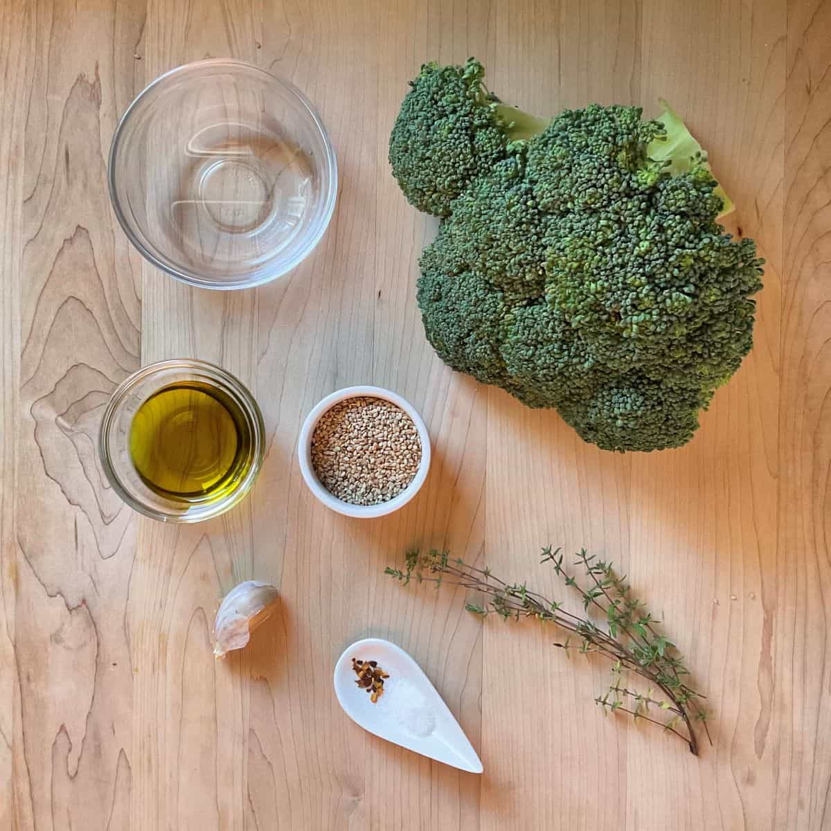 Ingredients to make skillet broccoli.